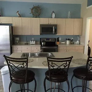 Three-bedroom Pool Davenport